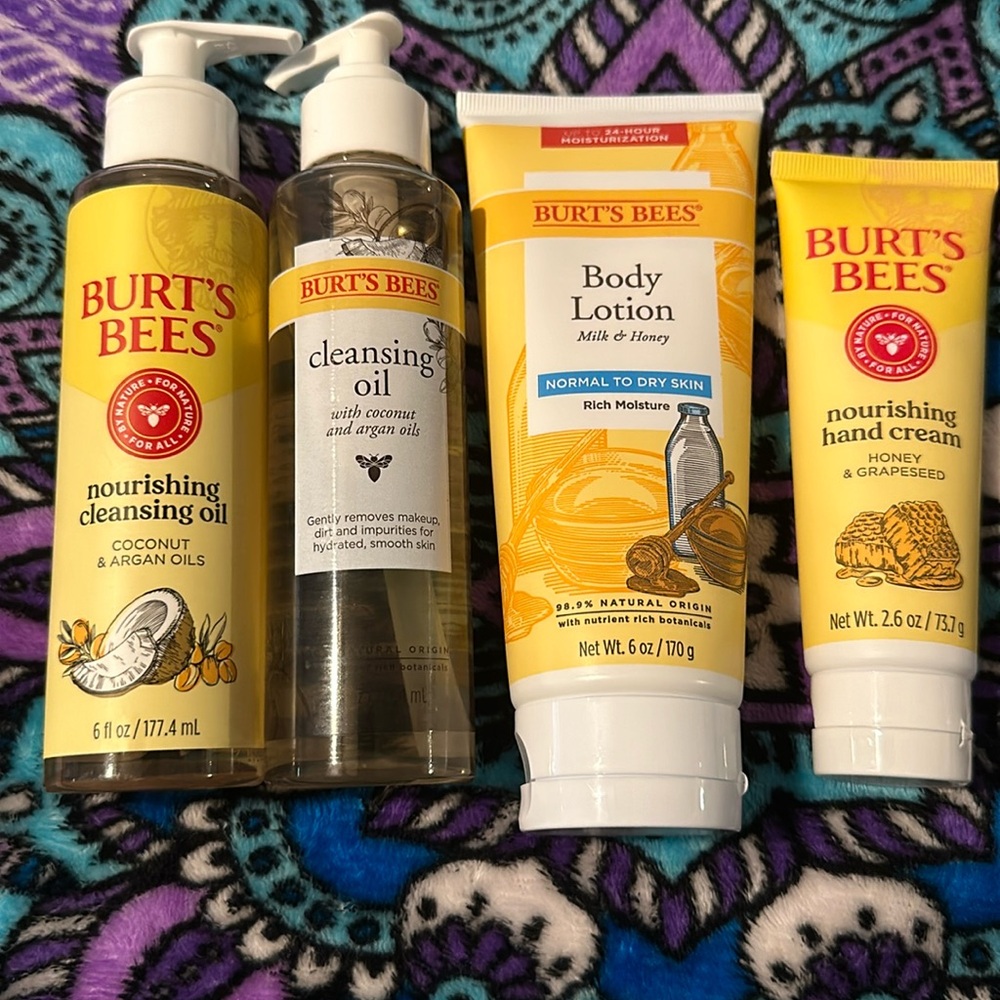 Burt’s Bees Lot NEW cleansers & lotions